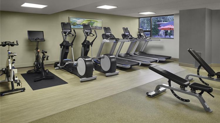 DoubleTree by Hilton Akron Fairlawn Health