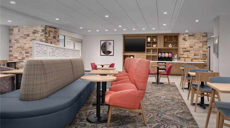 Home2 Suites Columbus Easton Lobby