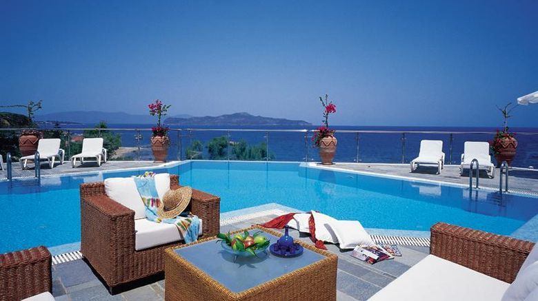 <b>Panorama Hotel Pool</b>. Images powered by <a href="https://iceportal.shijigroup.com/" title="IcePortal" target="_blank">IcePortal</a>.
