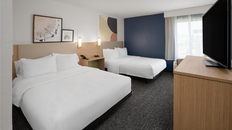 Spark by Hilton Decatur Room