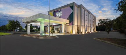 Spark by Hilton Decatur Exterior