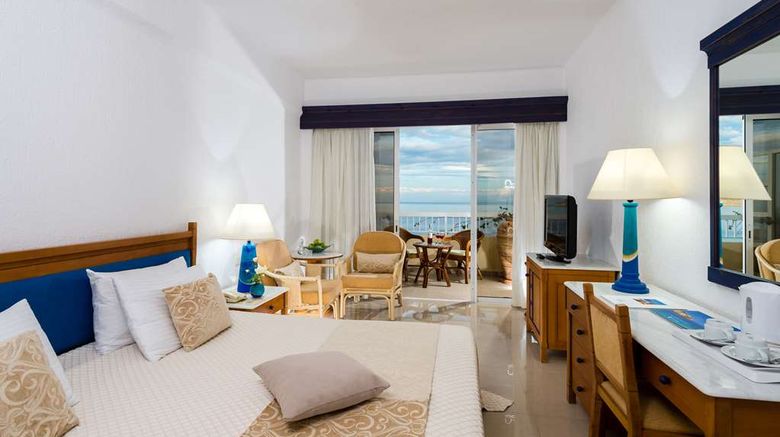 <b>Panorama Hotel Room</b>. Images powered by <a href="https://iceportal.shijigroup.com/" title="IcePortal" target="_blank">IcePortal</a>.