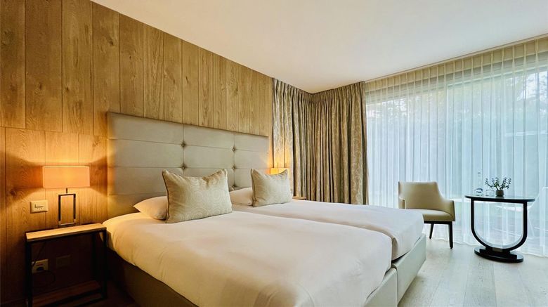<b>Hostellerie Le Petit Manoir Room</b>. Images powered by <a href="https://iceportal.shijigroup.com/" title="IcePortal" target="_blank">IcePortal</a>.