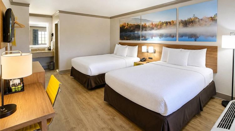 Days Inn by Wyndham Forrest City I-40 Room
