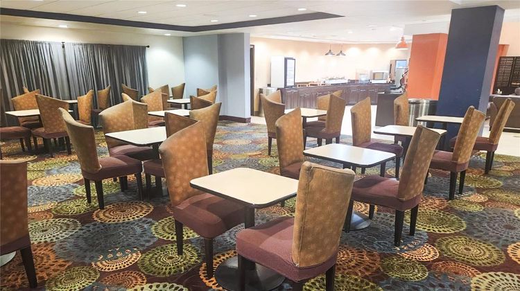 Country Inn & Suites Tyler Univ Area Restaurant