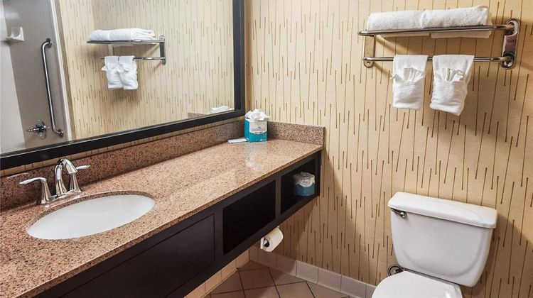 Country Inn & Suites Tyler Univ Area Room