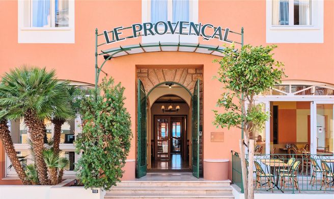 Le Provencal Hotel Exterior