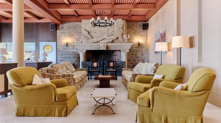 Le Provencal Hotel Lobby