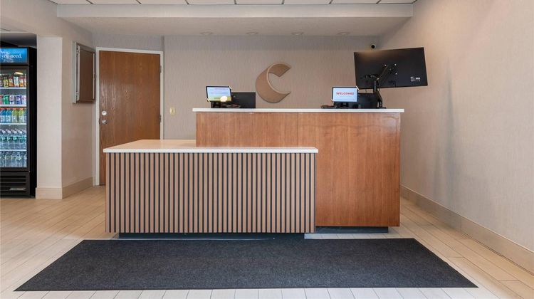 Comfort Inn Dedham Boston MetroWest Lobby