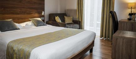 Hotel Le Petit Casset Room
