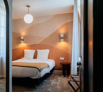 Hostellerie Saint Louis Room