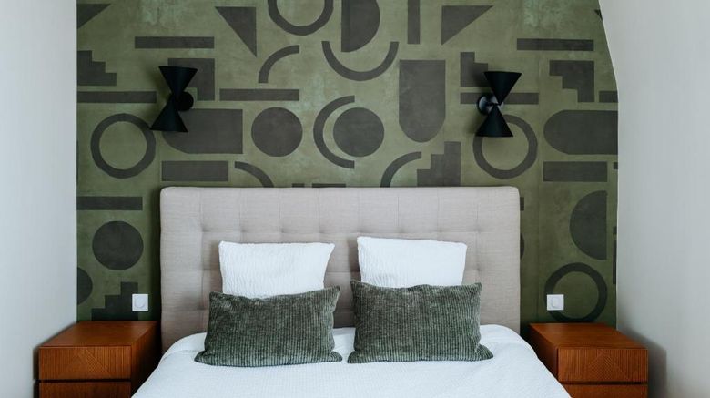 <b>Hostellerie Saint Louis Room</b>. Images powered by <a href="https://iceportal.shijigroup.com/" title="IcePortal" target="_blank">IcePortal</a>.