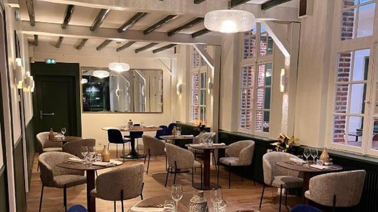 <b>Hostellerie Saint Louis Room</b>. Images powered by <a href="https://iceportal.shijigroup.com/" title="IcePortal" target="_blank">IcePortal</a>.