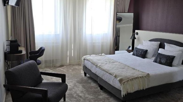 <b>Hostellerie Saint Louis Room</b>. Images powered by <a href="https://iceportal.shijigroup.com/" title="IcePortal" target="_blank">IcePortal</a>.
