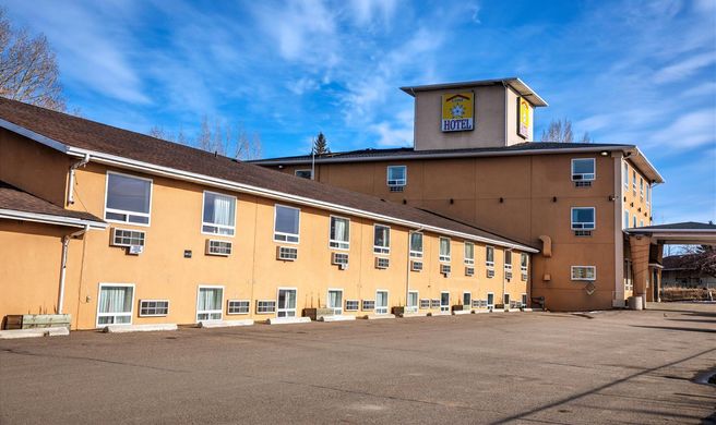 Lone Star Hotel Exterior
