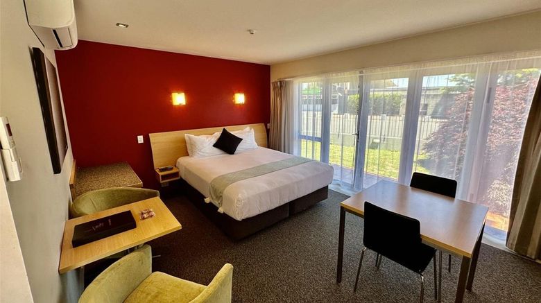 <b>Park View Motor Lodge Suite</b>. Images powered by <a href="https://iceportal.shijigroup.com/" title="IcePortal" target="_blank">IcePortal</a>.