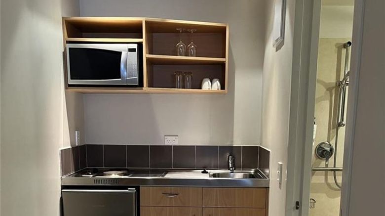 <b>Park View Motor Lodge Suite</b>. Images powered by <a href="https://iceportal.shijigroup.com/" title="IcePortal" target="_blank">IcePortal</a>.