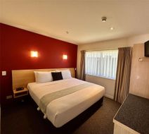 Park View Motor Lodge Room