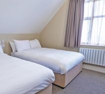 The Thames Hotel Room