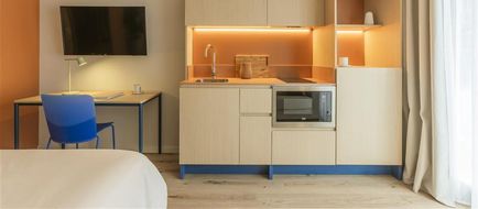 Kora Lluna Room
