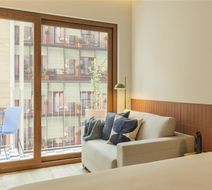 Kora Lluna Room