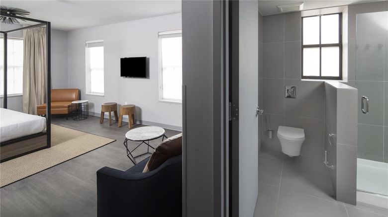 <b>Generator Miami Suite</b>. Images powered by <a href="https://iceportal.shijigroup.com/" title="IcePortal" target="_blank">IcePortal</a>.