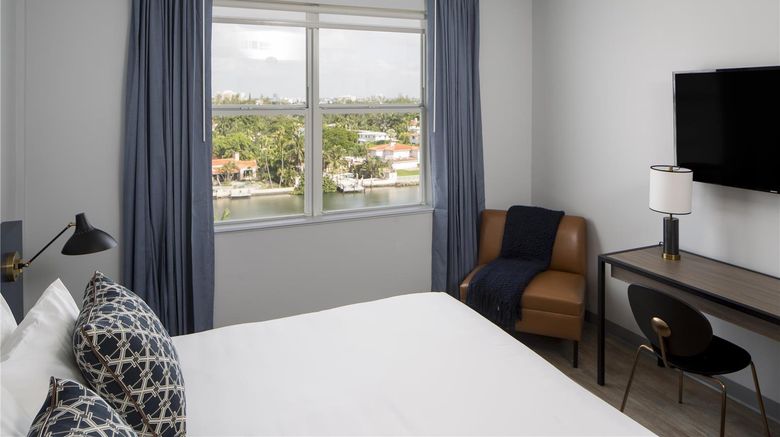 <b>Generator Miami Room</b>. Images powered by <a href="https://iceportal.shijigroup.com/" title="IcePortal" target="_blank">IcePortal</a>.