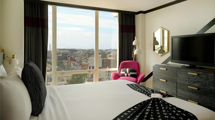 Generator Washington, DC Suite