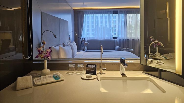 Concorde Hotel Singapore Room