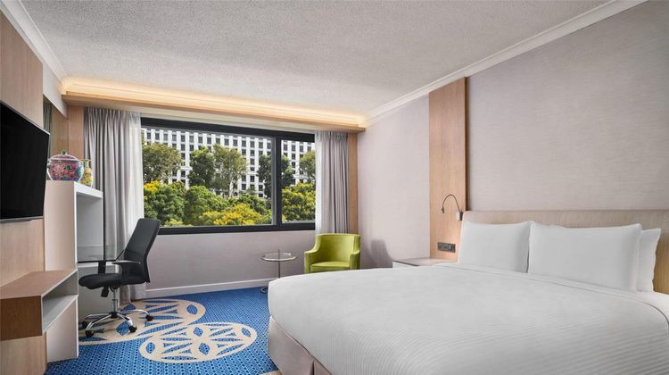 Concorde Hotel Singapore Room