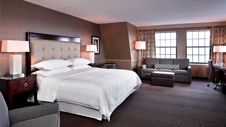 <b>Sheraton Parsippany Hotel Room</b>. Images powered by <a href="https://iceportal.shijigroup.com/" title="IcePortal" target="_blank">IcePortal</a>.
