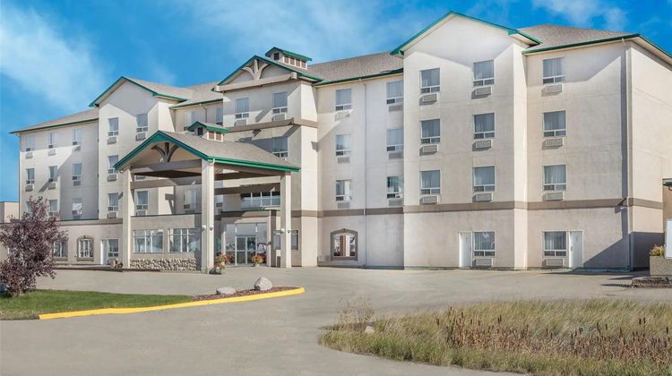 Ramada Inn Clairmont Exterior