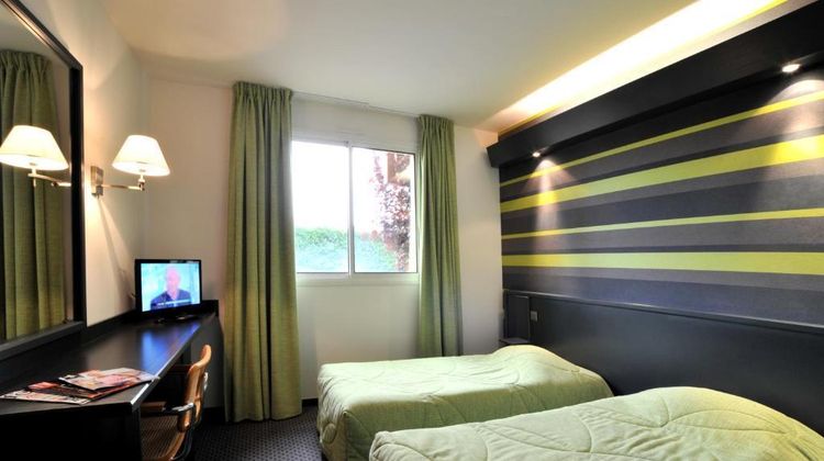 Hotel Balladins Villefranche de Rouergue Room