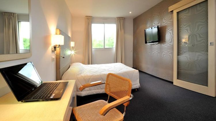Hotel Balladins Villefranche de Rouergue Room