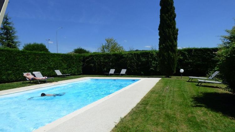 Hotel Balladins Villefranche de Rouergue Pool