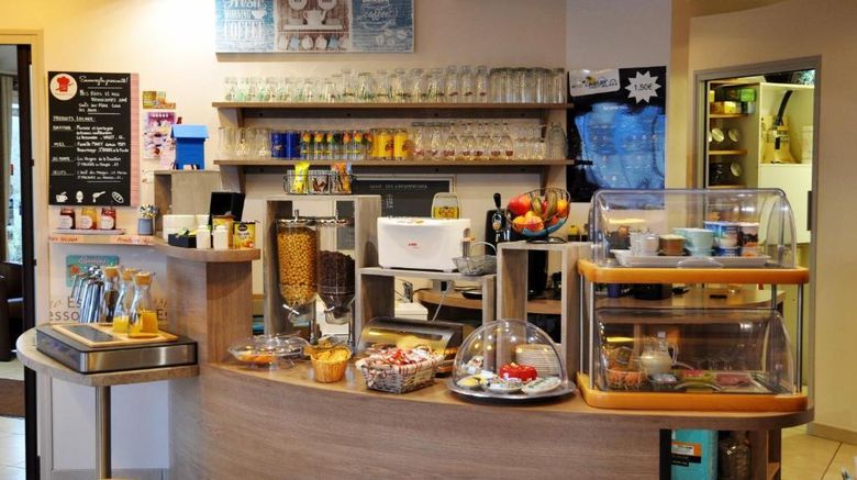 <b>Brit Hotel Azur Hotel Restaurant</b>. Images powered by <a href="https://iceportal.shijigroup.com/" title="IcePortal" target="_blank">IcePortal</a>.