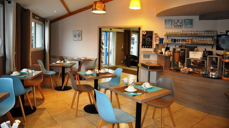 <b>Brit Hotel Azur Hotel Restaurant</b>. Images powered by <a href="https://iceportal.shijigroup.com/" title="IcePortal" target="_blank">IcePortal</a>.