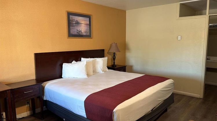 Black Canyon Motel Room
