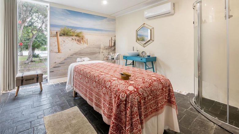 <b>Diamond Villas at Vilar Do Golf Spa</b>. Images powered by <a href="https://iceportal.shijigroup.com/" title="IcePortal" target="_blank">IcePortal</a>.