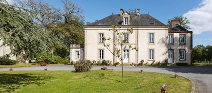Chateau de la Richerie Exterior