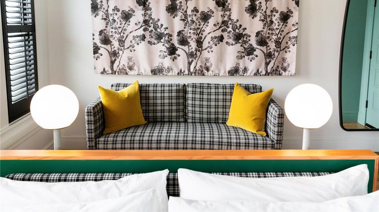 Hotel Grand Stark Room