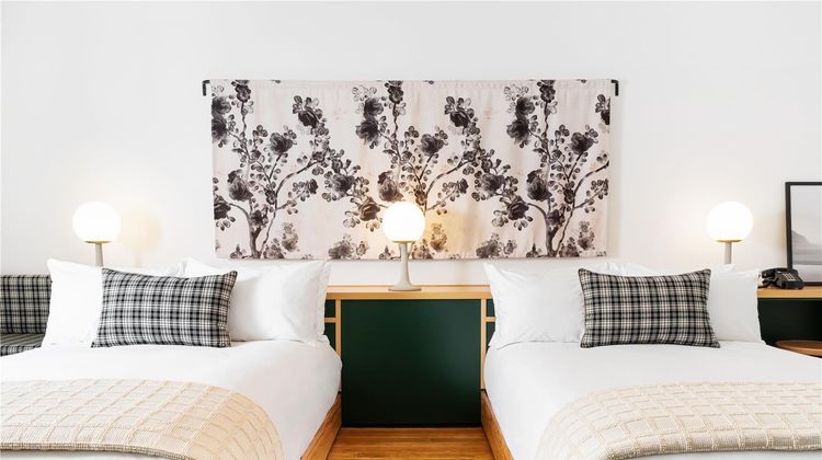Hotel Grand Stark Room