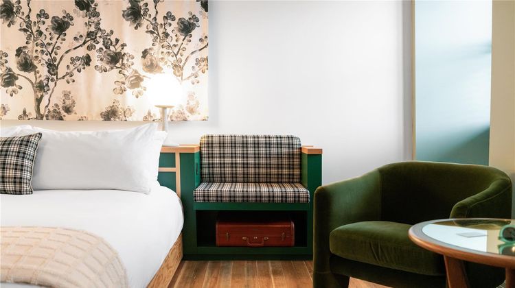 Hotel Grand Stark Room