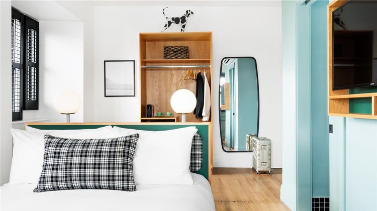 Hotel Grand Stark Room