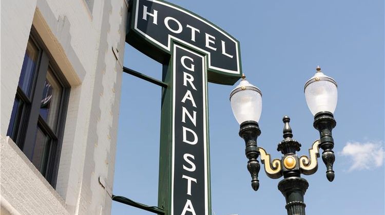 Hotel Grand Stark Exterior