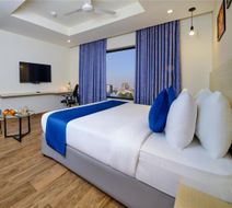 Essentia Premier Hotel Chennai Room