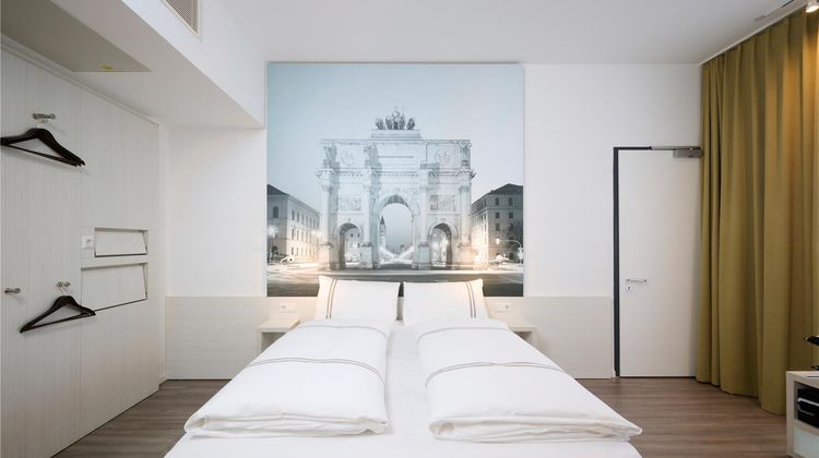 Premier Inn Munich City West Room