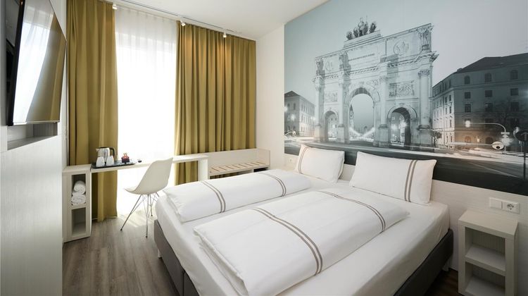 Premier Inn Munich City West Room