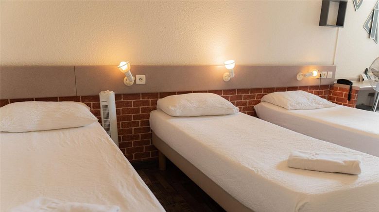 <b>Hotel Come Inn Room</b>. Images powered by <a href="https://iceportal.shijigroup.com/" title="IcePortal" target="_blank">IcePortal</a>.