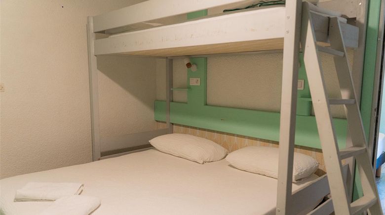<b>Hotel Come Inn Room</b>. Images powered by <a href="https://iceportal.shijigroup.com/" title="IcePortal" target="_blank">IcePortal</a>.